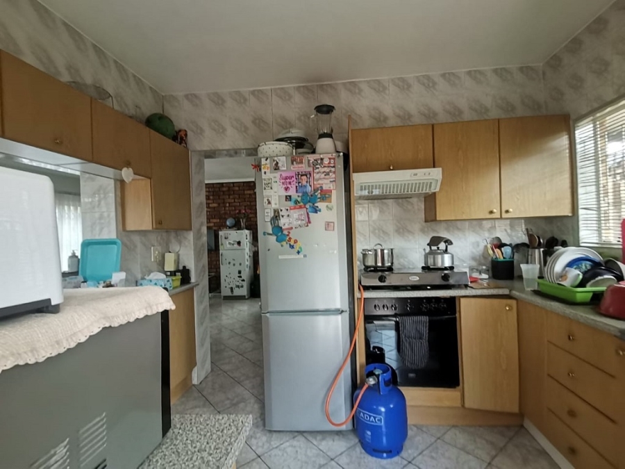 4 Bedroom Property for Sale in Brackenhurst Gauteng