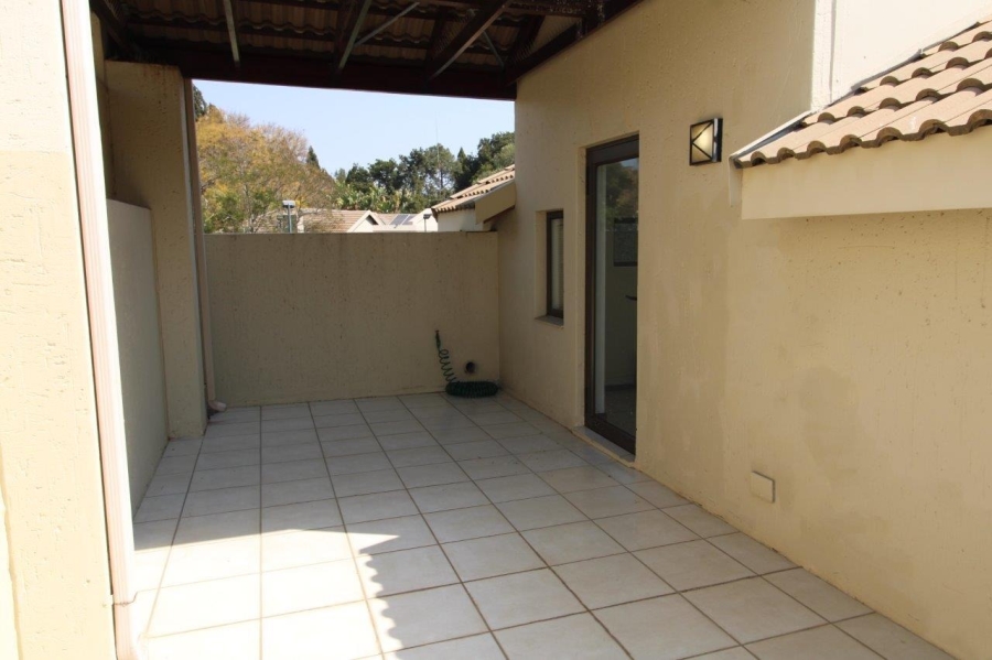 1 Bedroom Property for Sale in Bryanston Gauteng