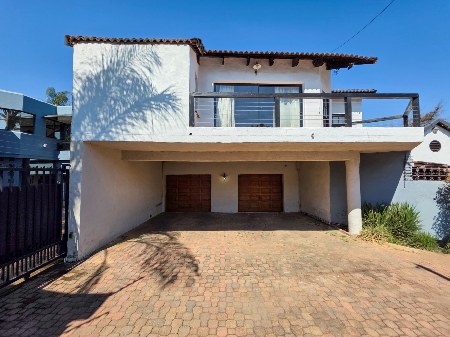 3 Bedroom Property for Sale in Waterkloof Ridge Gauteng