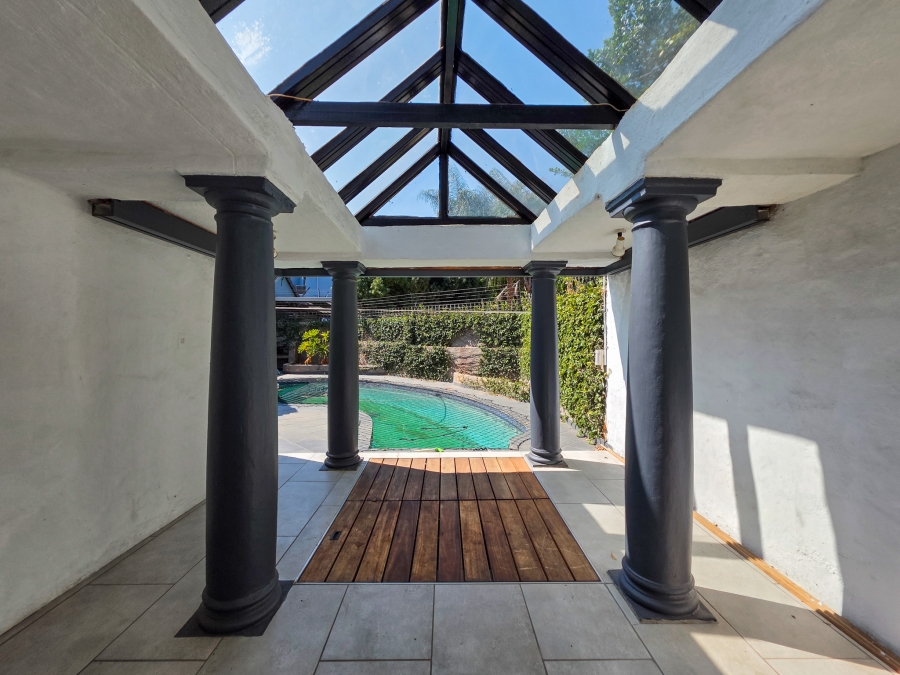 3 Bedroom Property for Sale in Waterkloof Ridge Gauteng