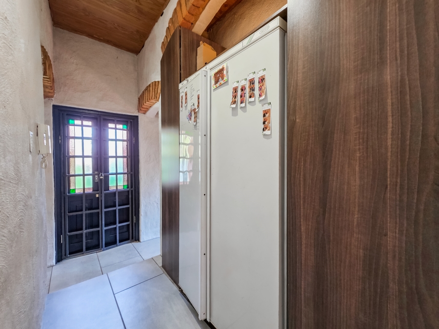 3 Bedroom Property for Sale in Waterkloof Ridge Gauteng