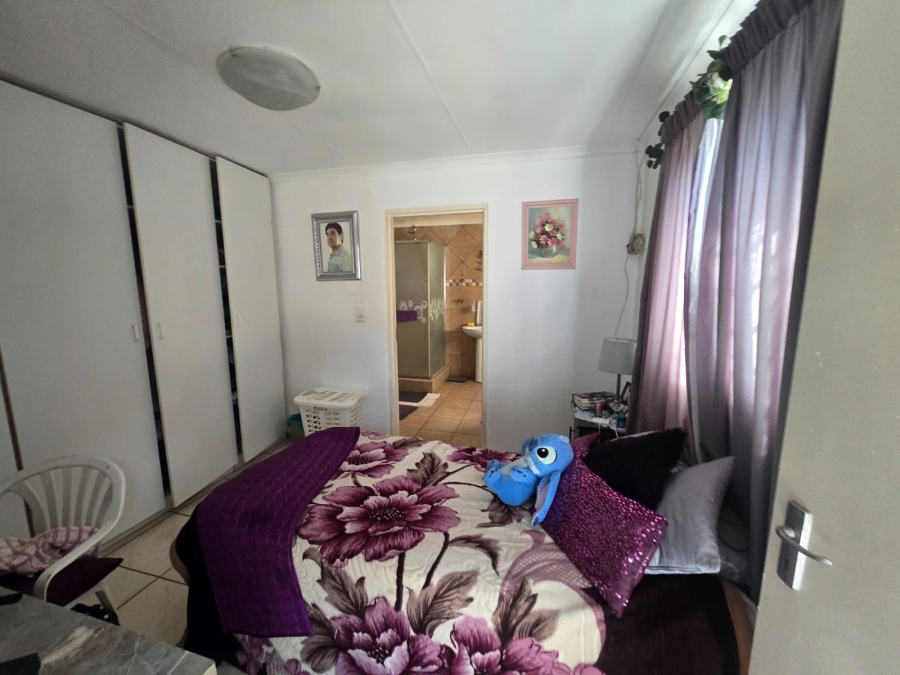 3 Bedroom Property for Sale in Brackendowns Gauteng
