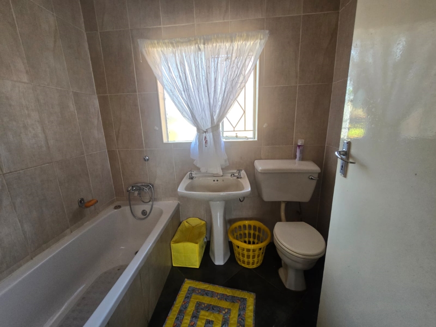 3 Bedroom Property for Sale in Brackendowns Gauteng