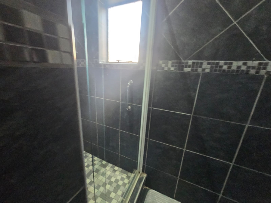3 Bedroom Property for Sale in Brackendowns Gauteng