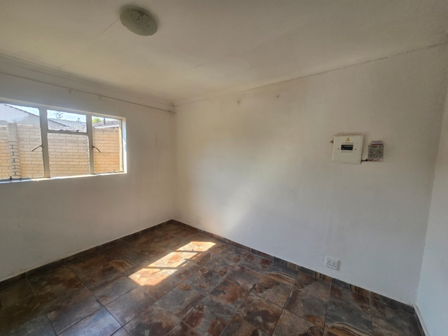 3 Bedroom Property for Sale in Brackendowns Gauteng