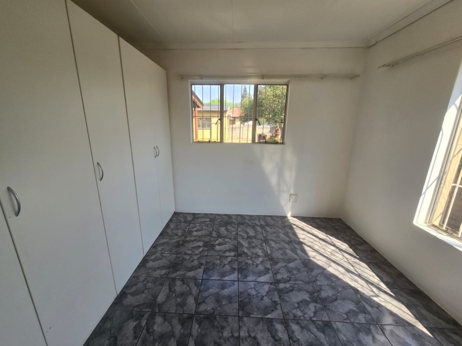 3 Bedroom Property for Sale in Brackendowns Gauteng