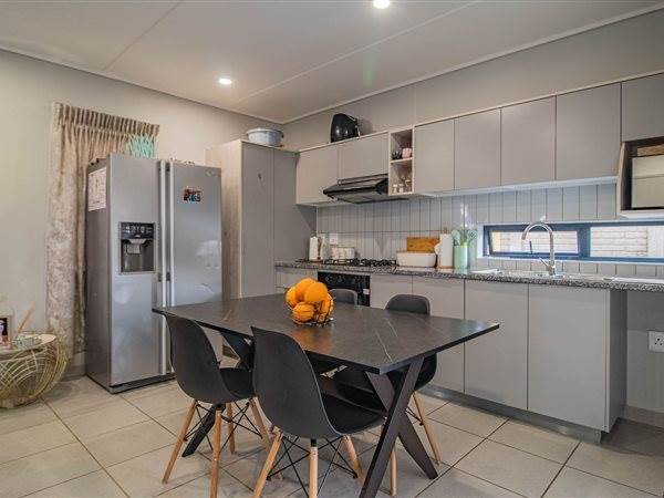 3 Bedroom Property for Sale in Albertsdal Gauteng