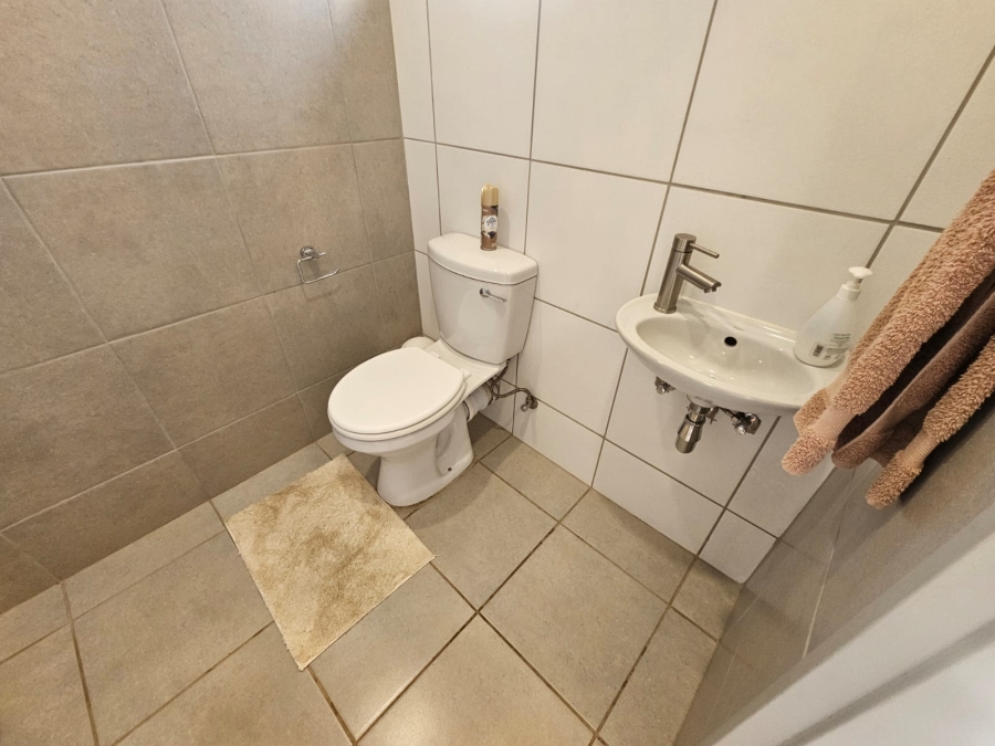 3 Bedroom Property for Sale in Albertsdal Gauteng