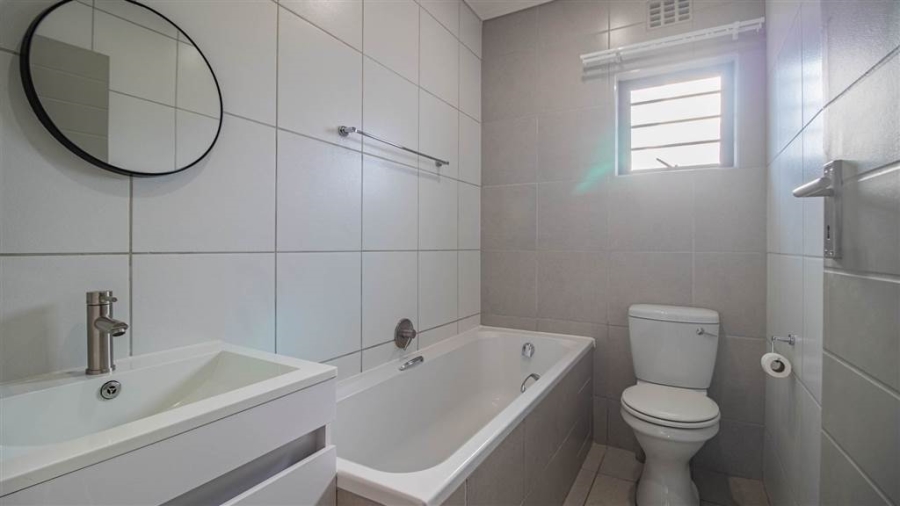 3 Bedroom Property for Sale in Albertsdal Gauteng