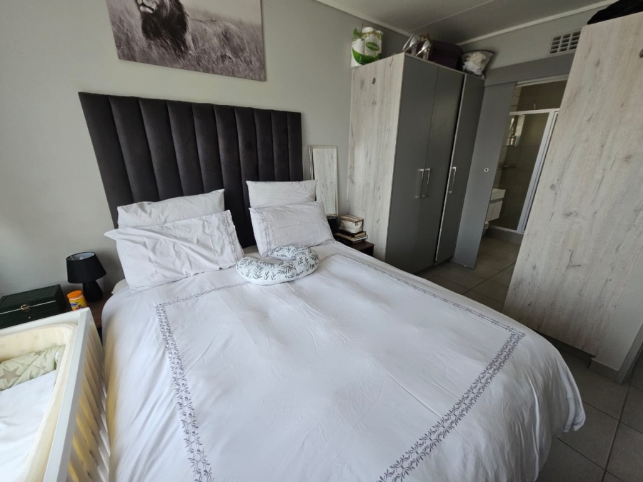3 Bedroom Property for Sale in Albertsdal Gauteng