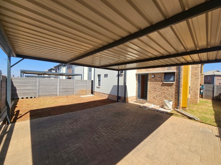 3 Bedroom Property for Sale in Albertsdal Gauteng