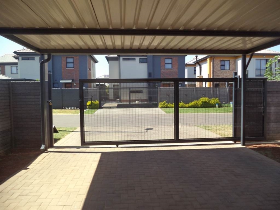 3 Bedroom Property for Sale in Albertsdal Gauteng