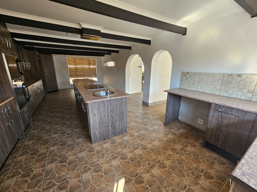 3 Bedroom Property for Sale in Albertsdal Gauteng