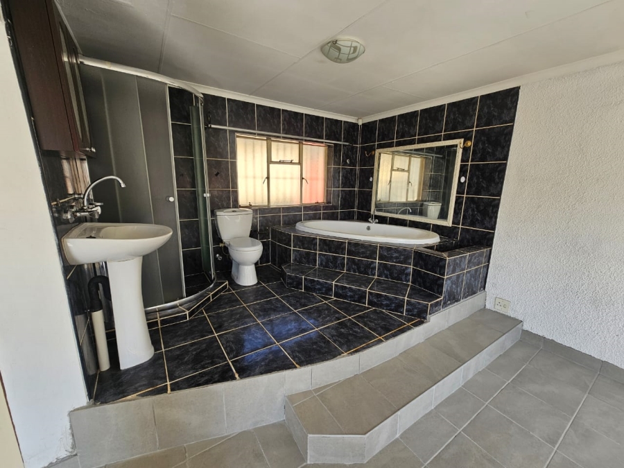 3 Bedroom Property for Sale in Albertsdal Gauteng