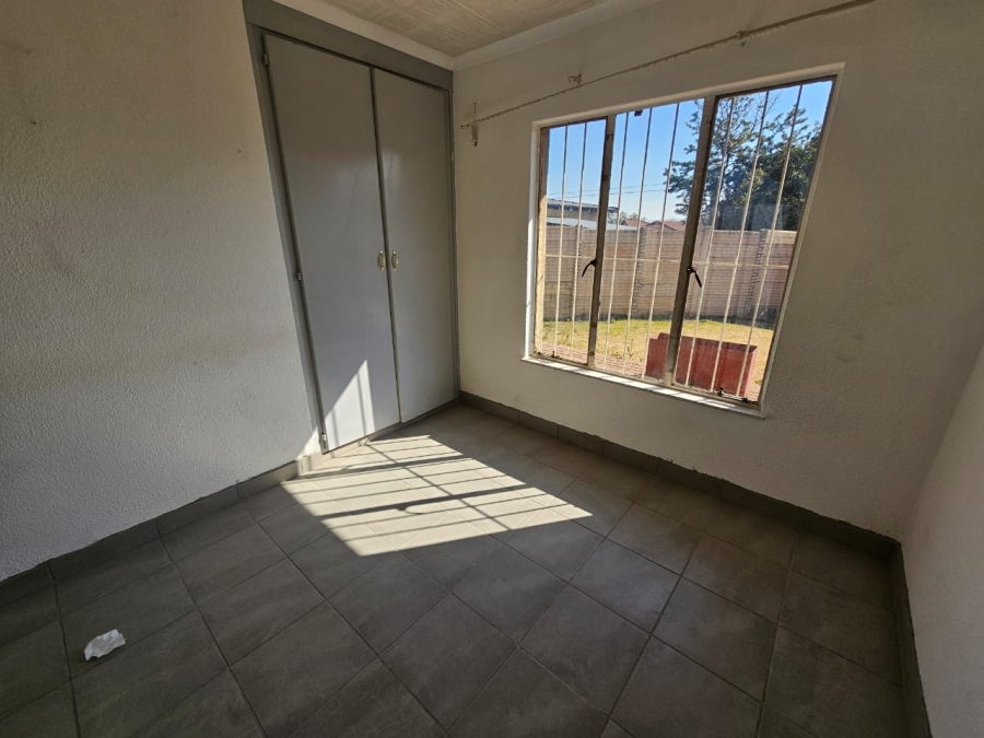 3 Bedroom Property for Sale in Albertsdal Gauteng