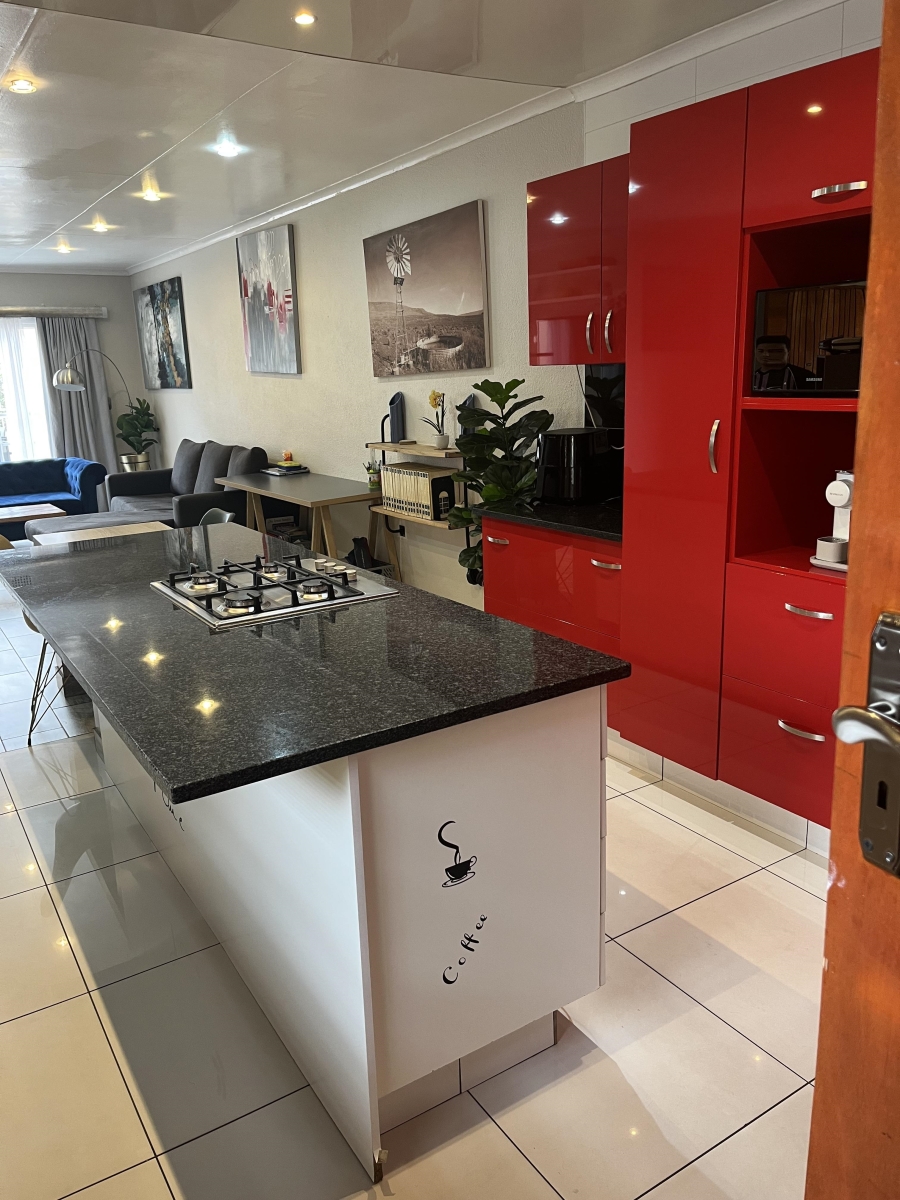 2 Bedroom Property for Sale in Simmerfield Gauteng