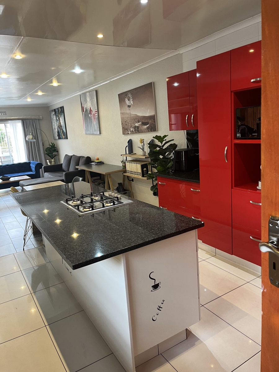 2 Bedroom Property for Sale in Simmerfield Gauteng