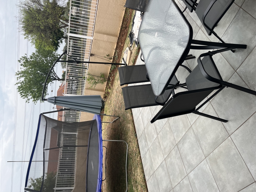 2 Bedroom Property for Sale in Simmerfield Gauteng