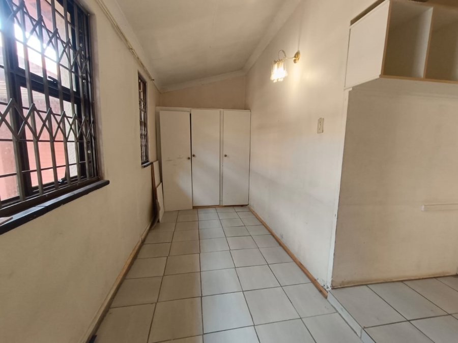 4 Bedroom Property for Sale in Witpoortjie Gauteng