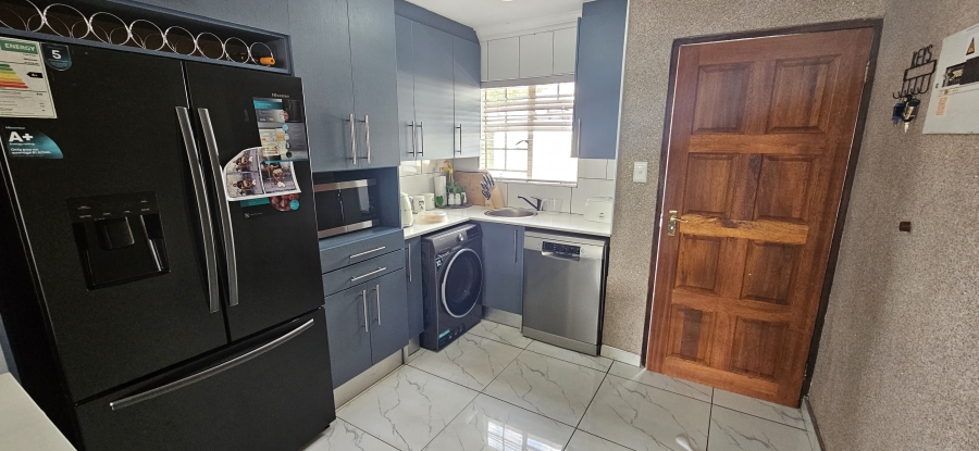 2 Bedroom Property for Sale in Meyersdal Gauteng