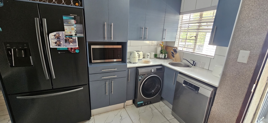 2 Bedroom Property for Sale in Meyersdal Gauteng