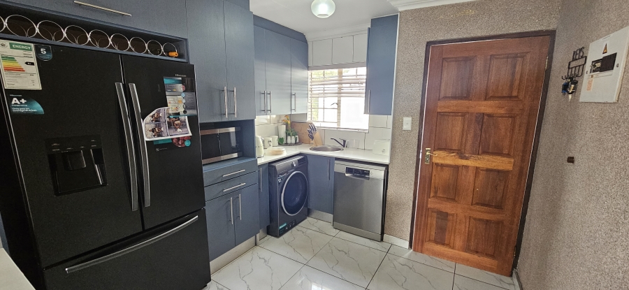 2 Bedroom Property for Sale in Meyersdal Gauteng