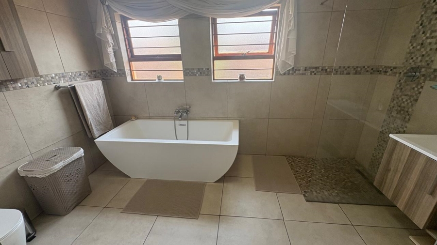 4 Bedroom Property for Sale in Bartlett Gauteng