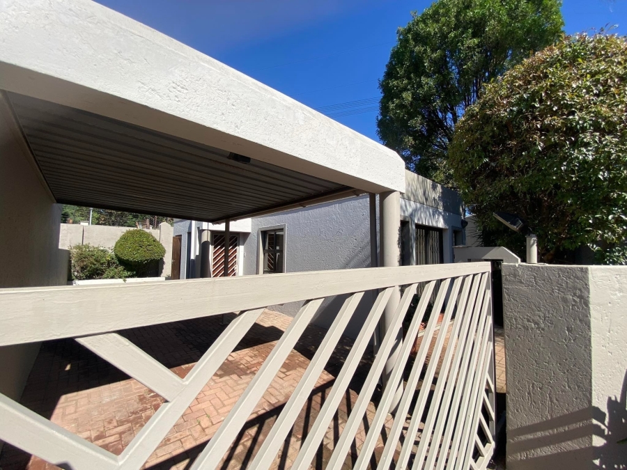 To Let 2 Bedroom Property for Rent in Morningside Gauteng
