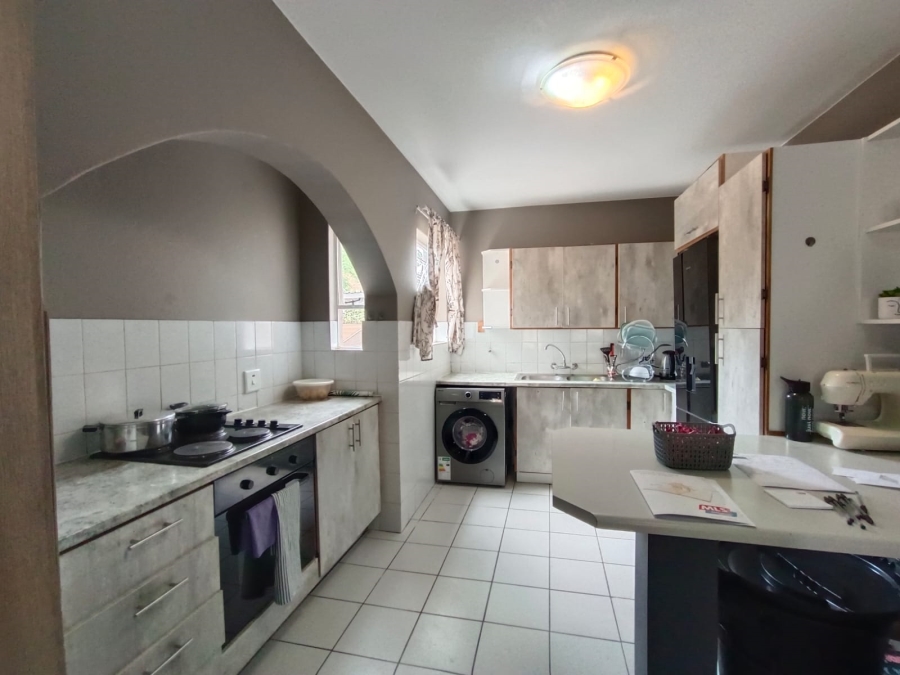 2 Bedroom Property for Sale in Roodekrans Gauteng
