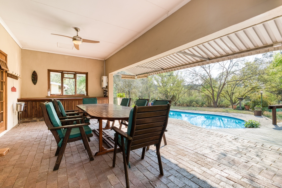 6 Bedroom Property for Sale in Chartwell Gauteng