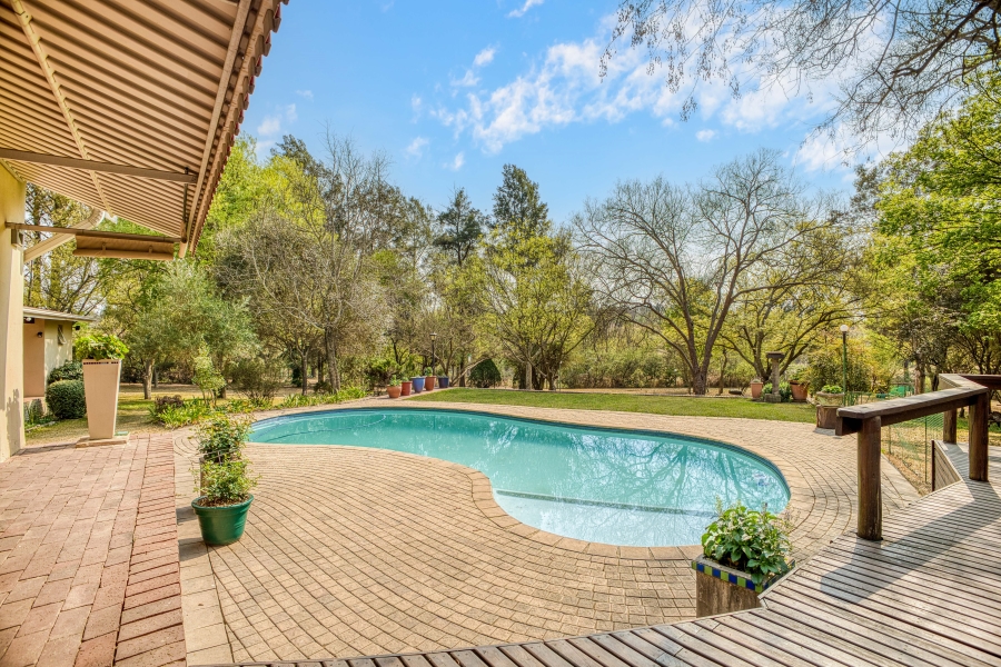 6 Bedroom Property for Sale in Chartwell Gauteng