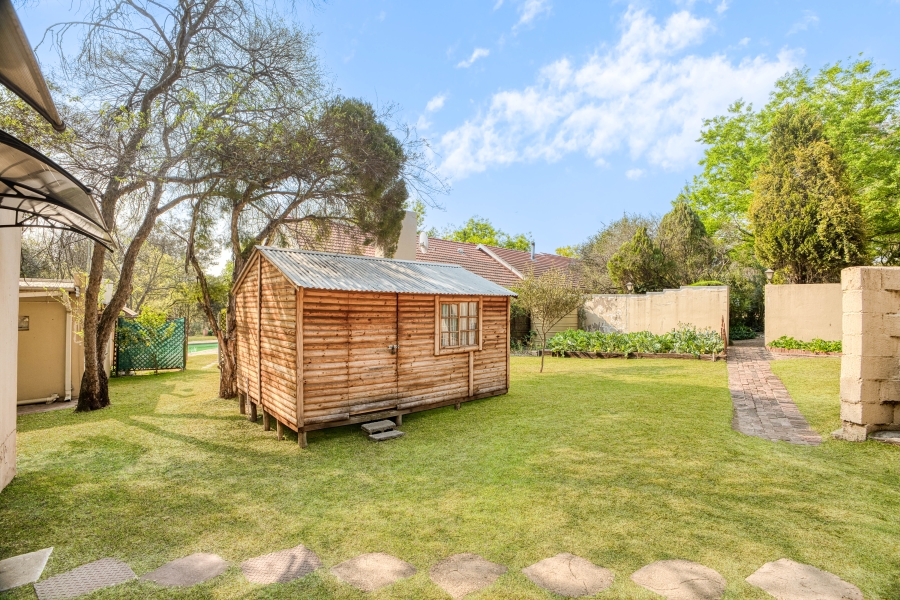 6 Bedroom Property for Sale in Chartwell Gauteng
