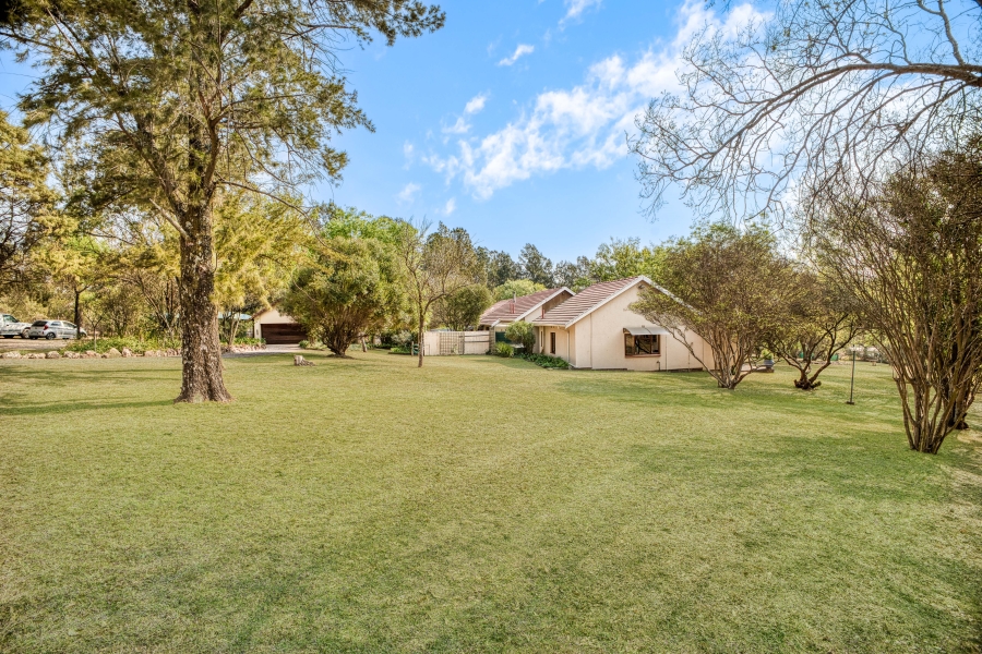 6 Bedroom Property for Sale in Chartwell Gauteng