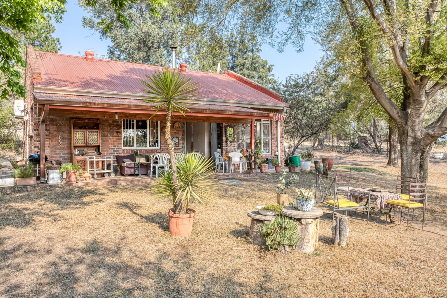 6 Bedroom Property for Sale in Chartwell Gauteng