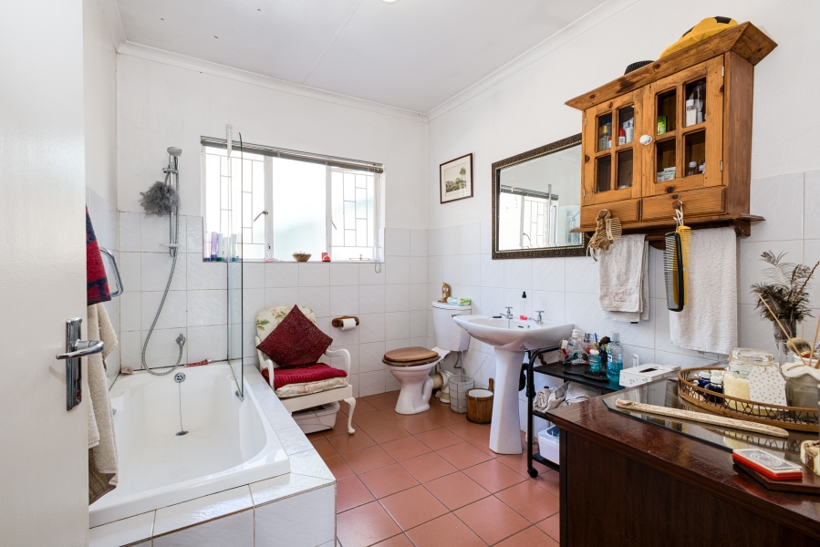 6 Bedroom Property for Sale in Chartwell Gauteng