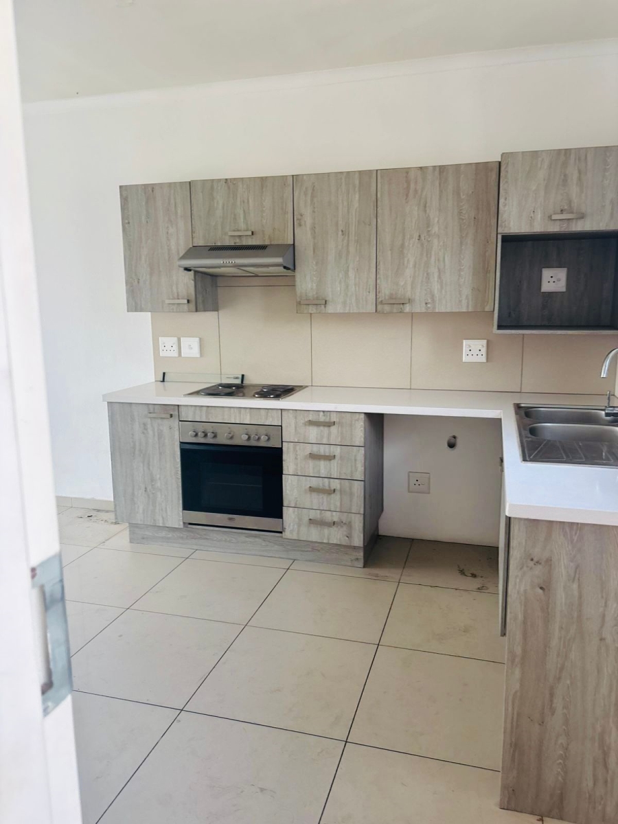 To Let 2 Bedroom Property for Rent in Carlswald Gauteng