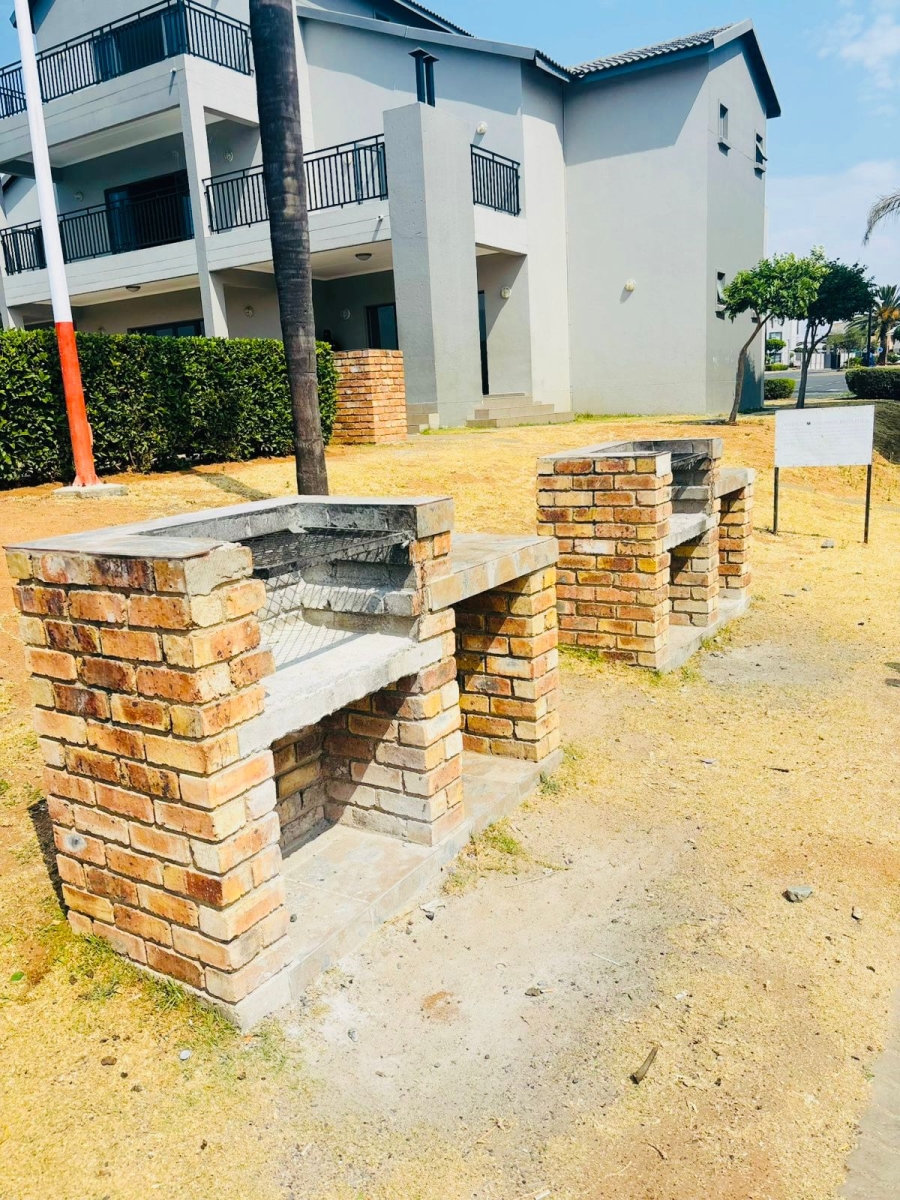 To Let 2 Bedroom Property for Rent in Carlswald Gauteng