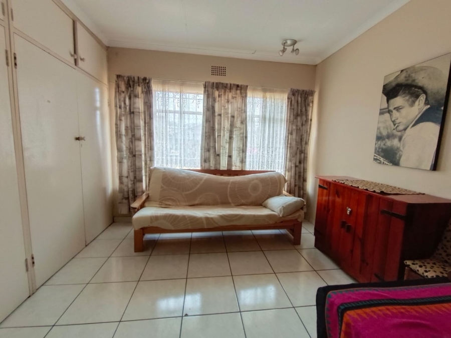4 Bedroom Property for Sale in Discovery Gauteng
