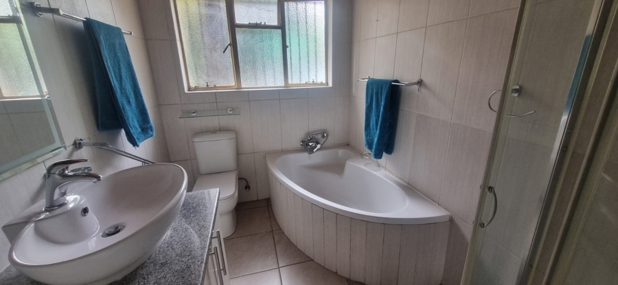 3 Bedroom Property for Sale in Kilner Park Gauteng