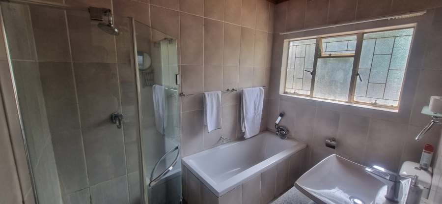 3 Bedroom Property for Sale in Kilner Park Gauteng