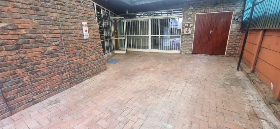3 Bedroom Property for Sale in Kilner Park Gauteng