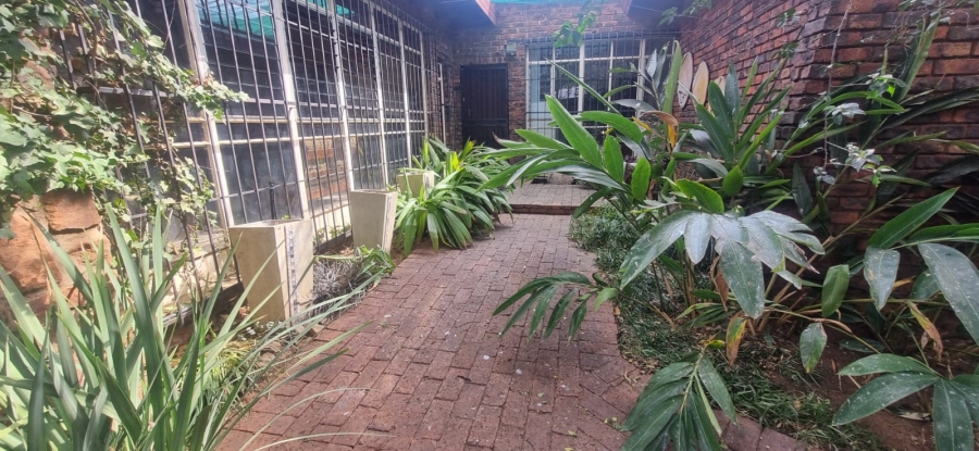 3 Bedroom Property for Sale in Kilner Park Gauteng