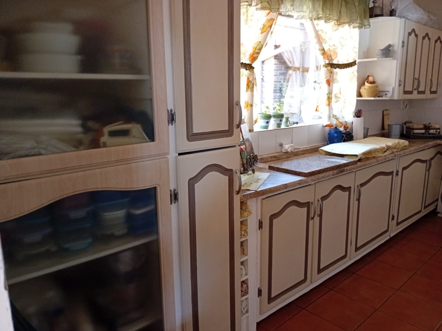 3 Bedroom Property for Sale in Rooihuiskraal Gauteng