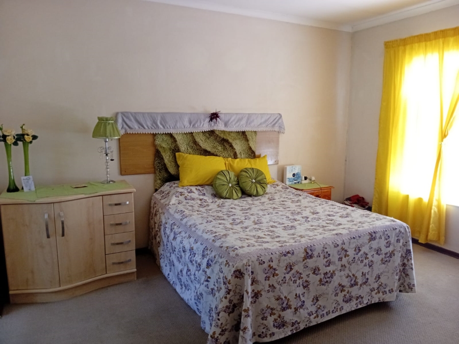 3 Bedroom Property for Sale in Rooihuiskraal Gauteng