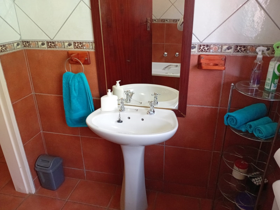 3 Bedroom Property for Sale in Rooihuiskraal Gauteng