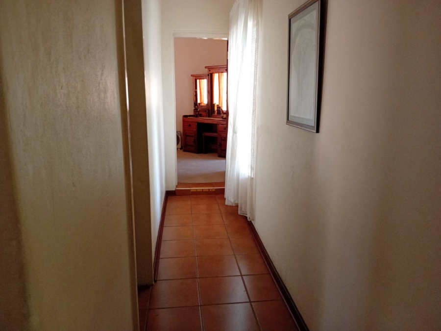 3 Bedroom Property for Sale in Rooihuiskraal Gauteng