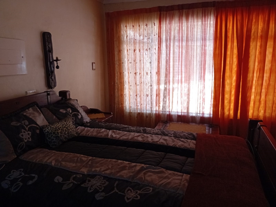 3 Bedroom Property for Sale in Rooihuiskraal Gauteng