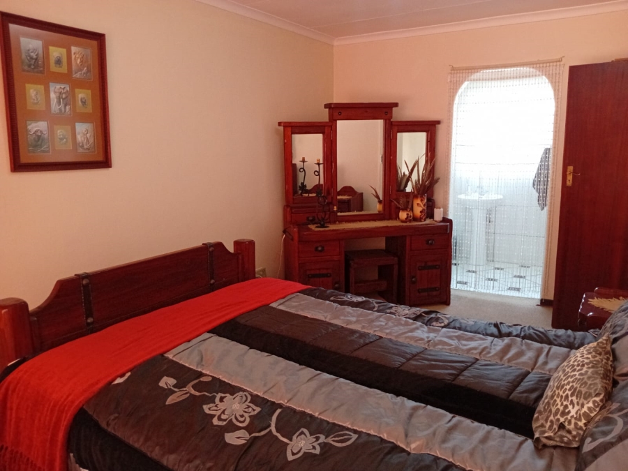 3 Bedroom Property for Sale in Rooihuiskraal Gauteng