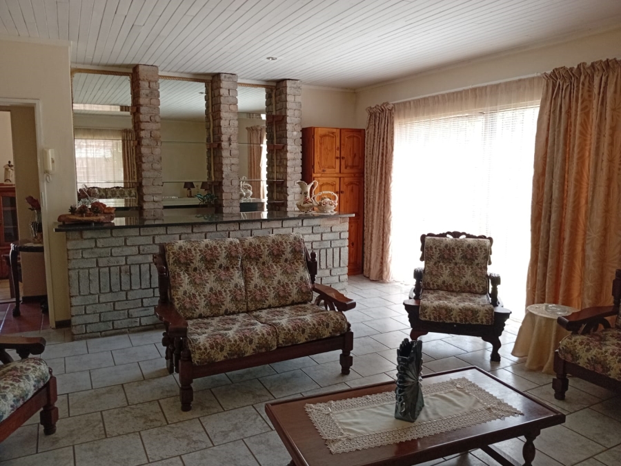 3 Bedroom Property for Sale in Rooihuiskraal Gauteng