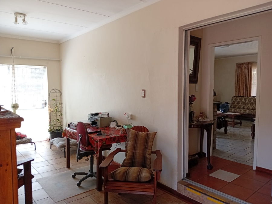 3 Bedroom Property for Sale in Rooihuiskraal Gauteng
